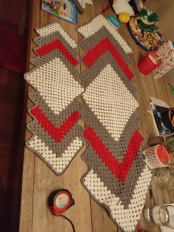 H&auml;keln/ Tischl&auml;ufer / Grannydecke Deutsch, Englisch und Italienisch