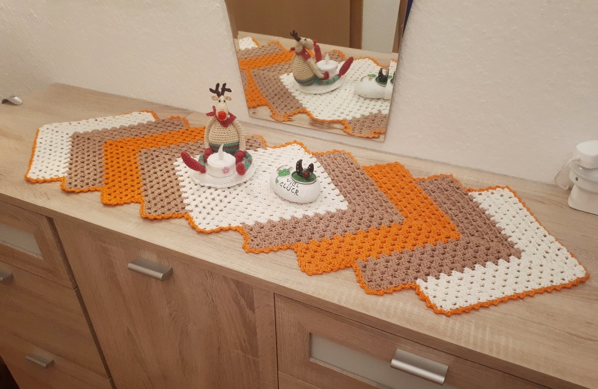 H&auml;keln/ Tischl&auml;ufer / Grannydecke Deutsch, Englisch und Italienisch