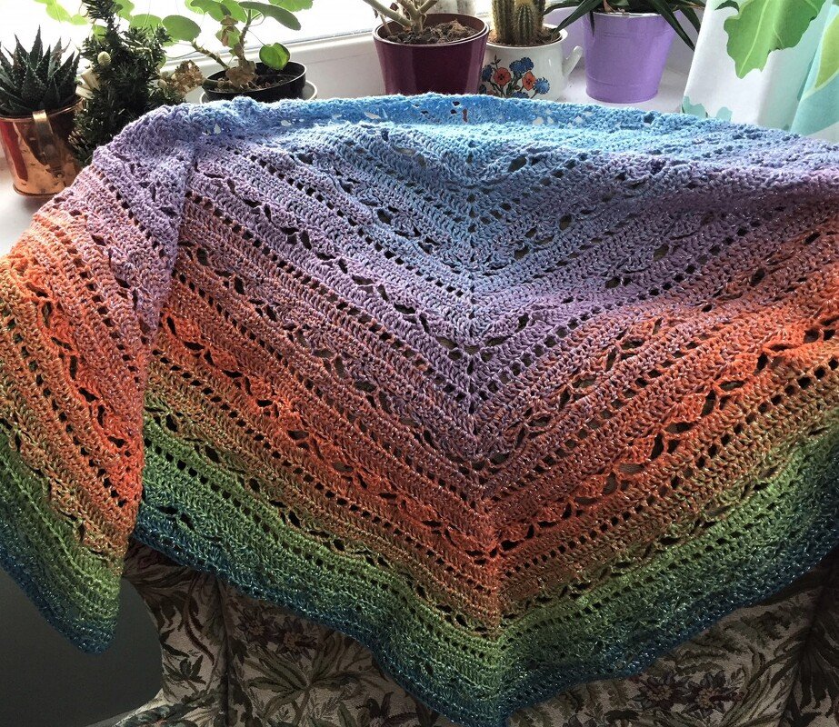 Bruinen Shawl