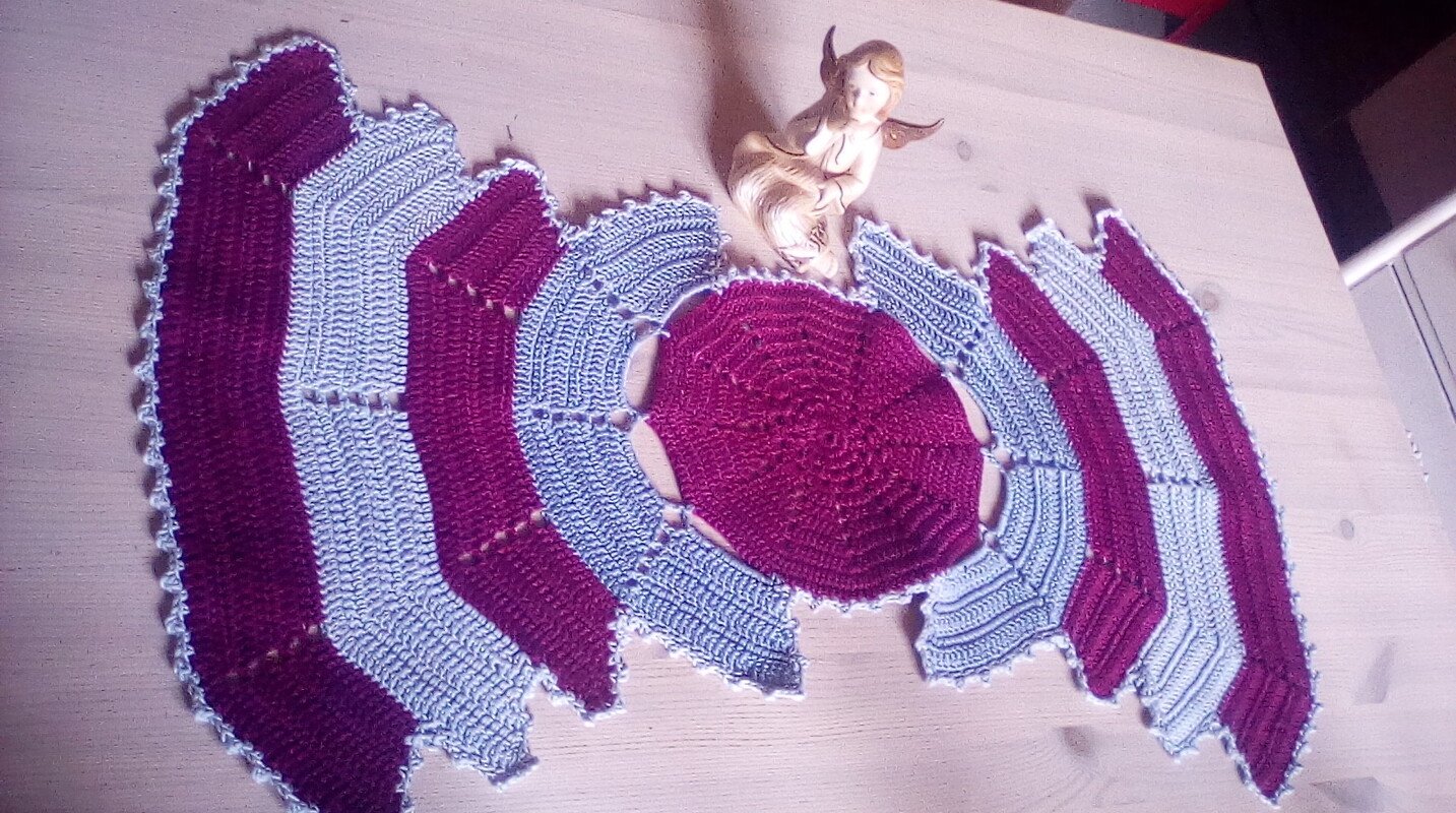 Häkeln / Anleitung Tischläufer