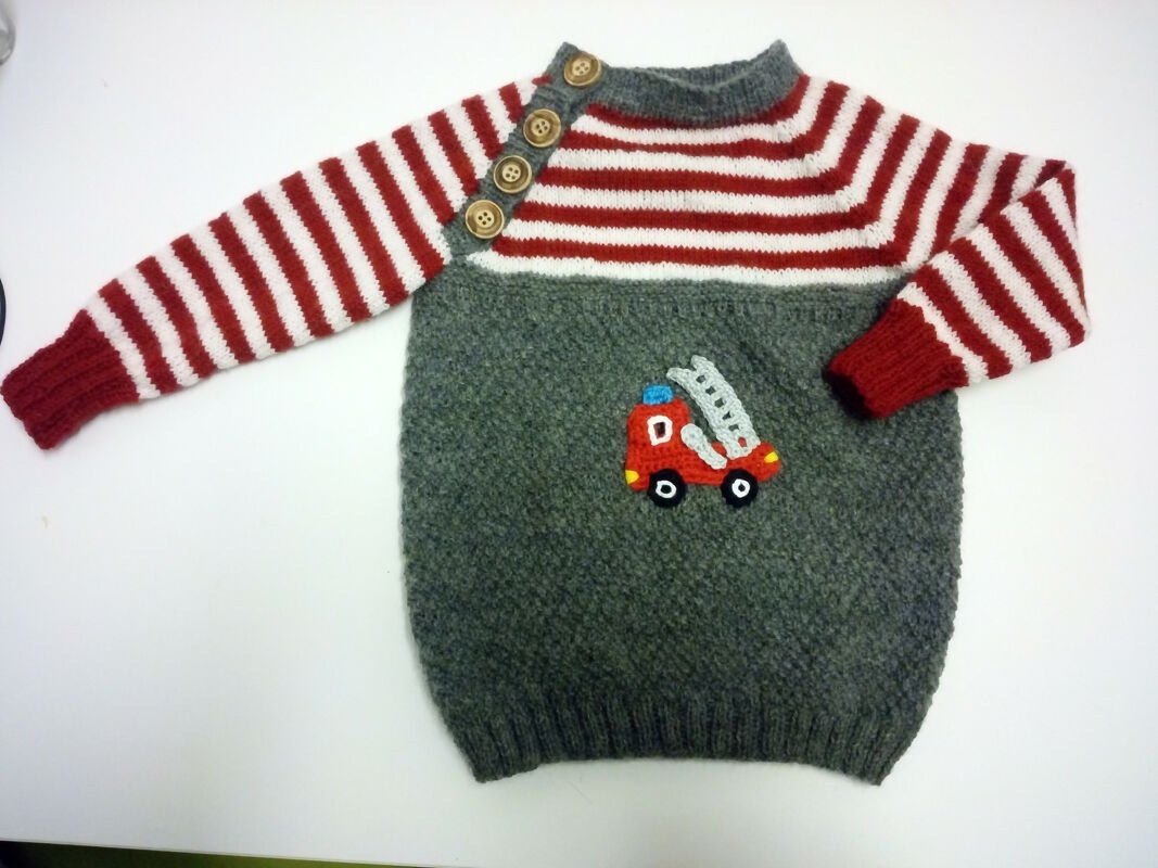 Strickanleitung Pullover in 4 Größen - Feuerwehr