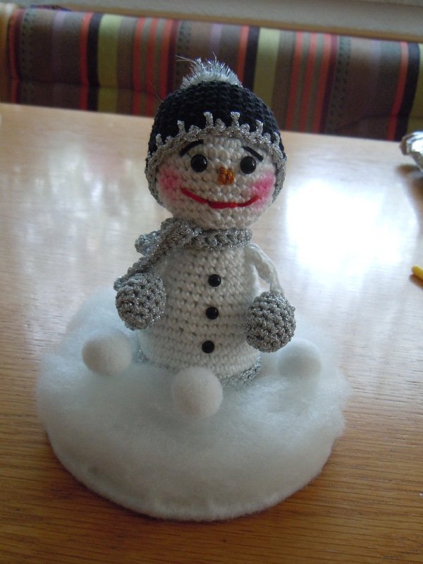Anleitung Amigurumi Schnee Männchen 10 cm Groß