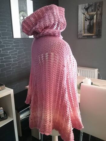 Das ist meine Sicht der Muschelsammlerin ;))
Gearbeitet aus ca. 1800mll 3fädiges Bobbelchen.