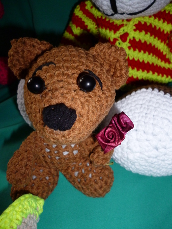 Bärchen ist eine ganz tolle Anleitung und hat viel Spaß gemacht. Sieht er nicht ganz lieb aus?