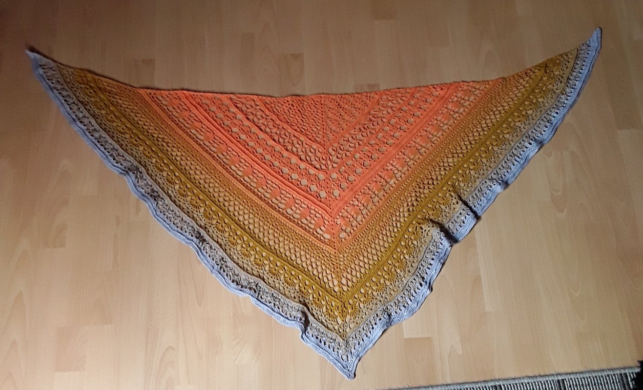 Edlothia Shawl