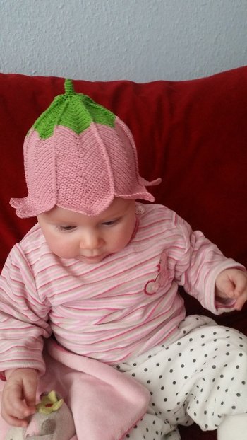 Die Anleitung war klasse und es war alles super erklärt.  Leider habe ich mich etwas vermessen aber die Mütze ist trotzdem toll.