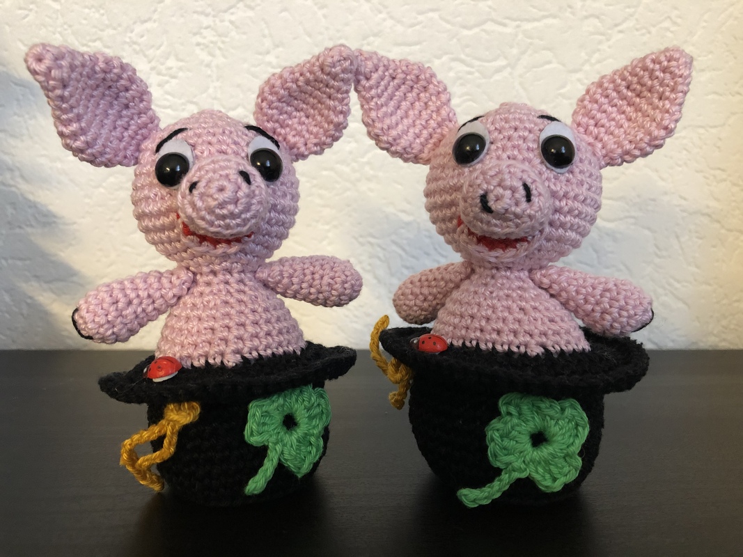 Häkelanleitung Glücksbringer Schweinchen im Schornsteinfeger-Hut