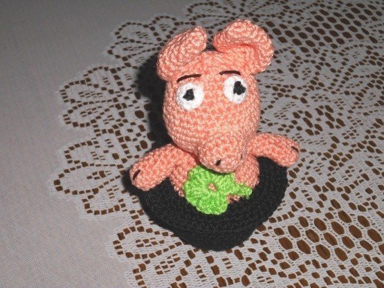 Häkelanleitung Glücksbringer Schweinchen im Schornsteinfeger-Hut