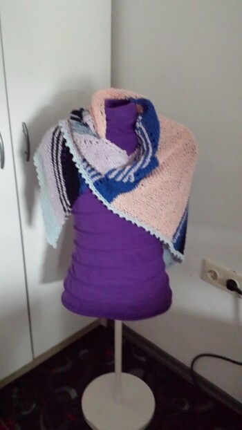 mein erste Versuch.....habe meine Wollreste verwendet