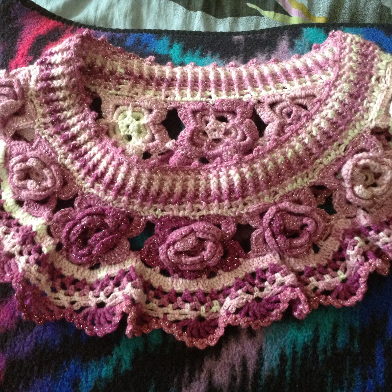 Häkelanleitung Rosenkragen / Crochet Pattern Rose Collar