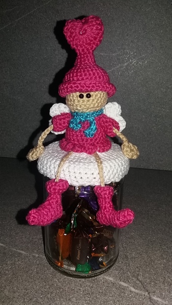 Bin super mit der Anleitung zurecht gekommen. Es geht schnell von der Hand. Habe das Glas mit kleinen Mercis gefüllt und verschenkt, kam super an 😍