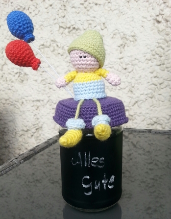 Eine sehr gut beschriebene Anleitung. Ein Kompliment auch an den Designer für die tolle Idee.