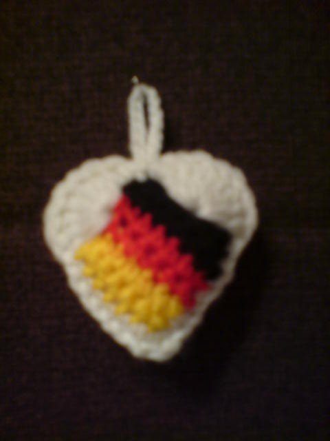 Anh&auml;nger &#039;Ein Herz f&uuml;r Deutschland` - Kostenlose H&auml;kelanleitung