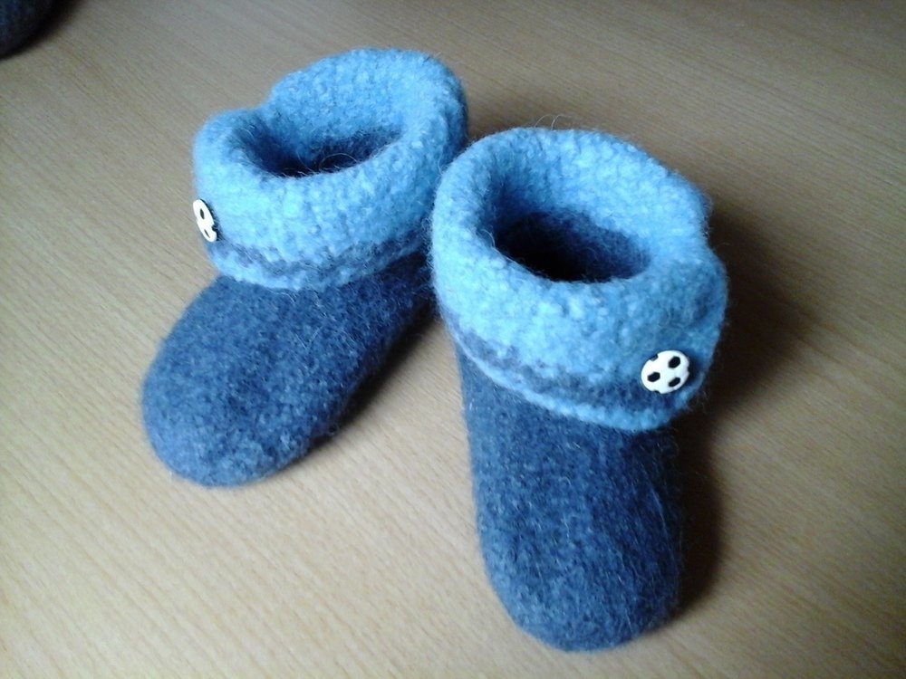 Knitting and felting: One Step Felt Boots