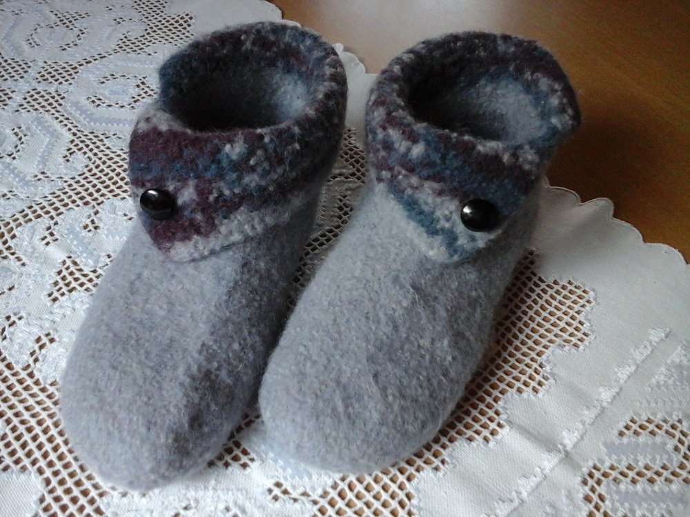Knitting and felting: One Step Felt Boots