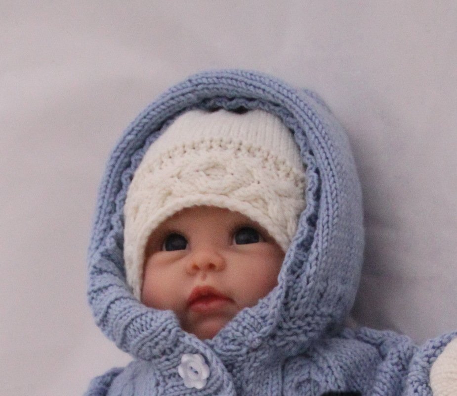 Baby hat knitting pattern 40/42 or 22" baby doll