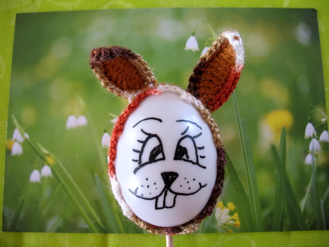 Eier Im Hasen-Outfit