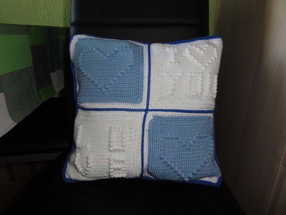 Häkeln / Dekokissen mit Herz