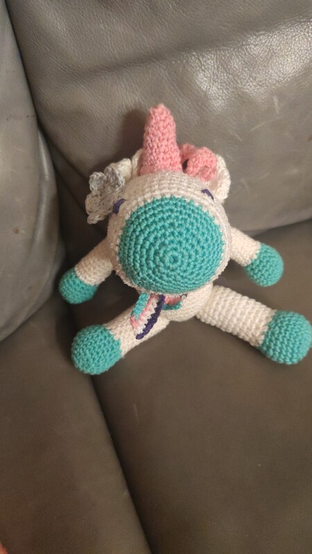 Einhorn Aurora Häkelanleitung