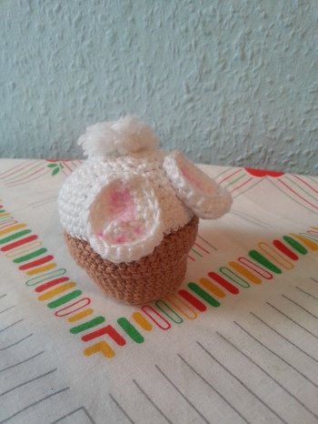 Schöne und einfache Anleitung für die schnelle Osterdeko.
Total süß.