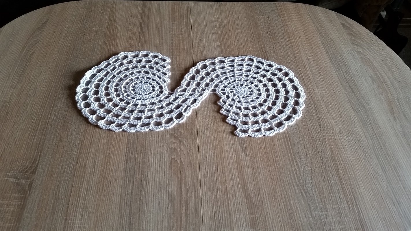 Häkelanleitung, Tischläufer Stella