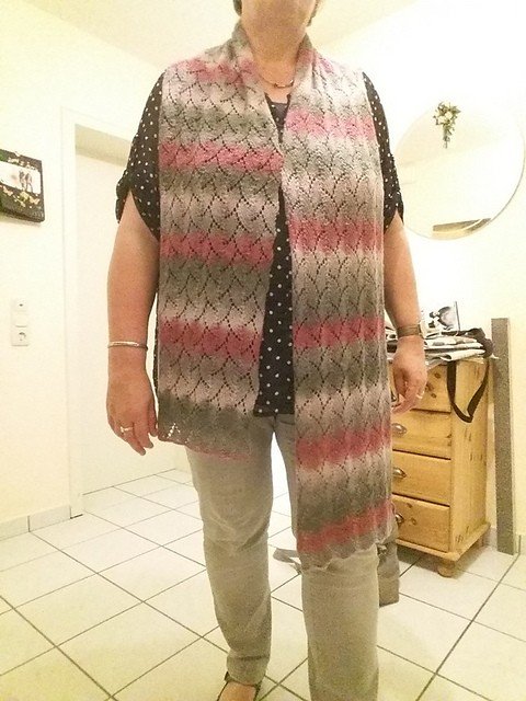 StrickSchnitt 01 | Tuch BlätterBlütenBunt | Kostenlose Strickanleitung