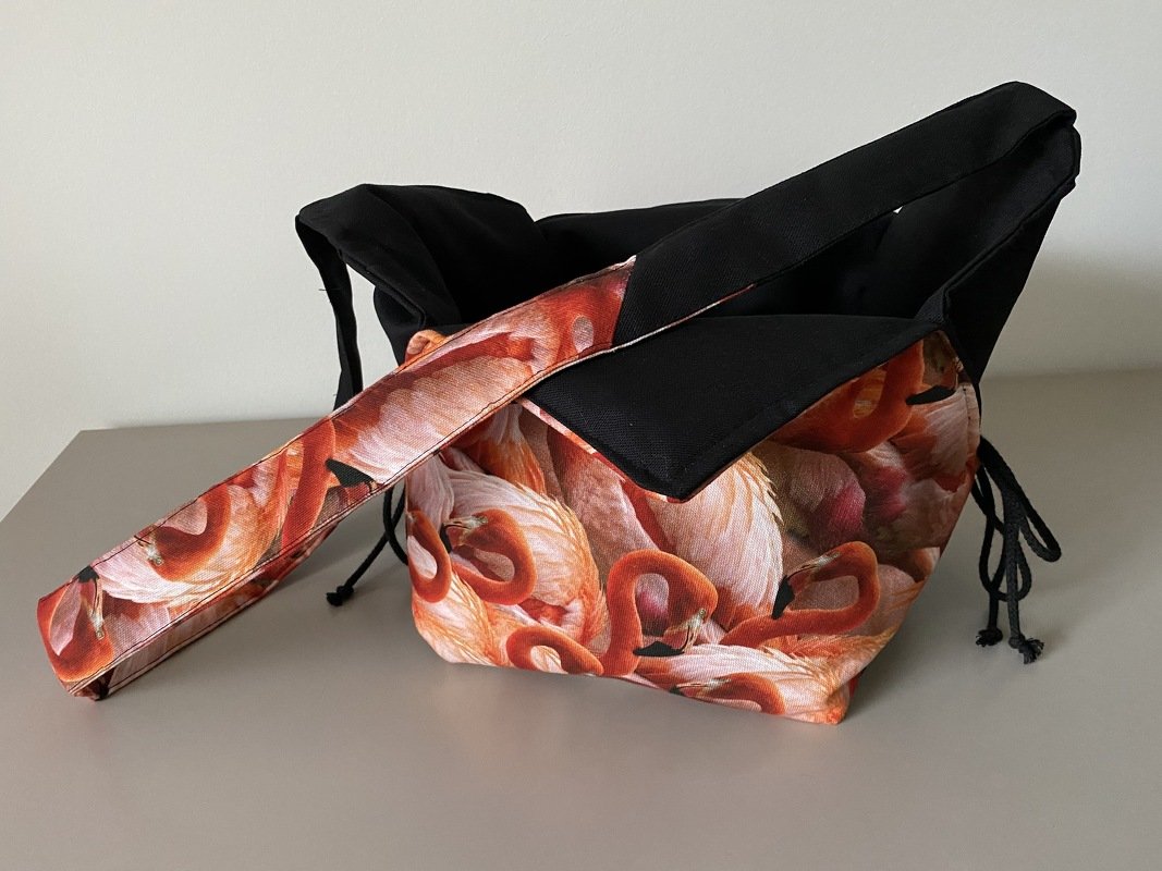 Einfache Tasche aus Quadraten