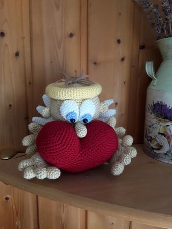 Hat Spaß gemacht das Schutzengelchen zu häkeln. Danke für dir Anleitung!
Viele Grüße aus Chemnitz von Ingrid