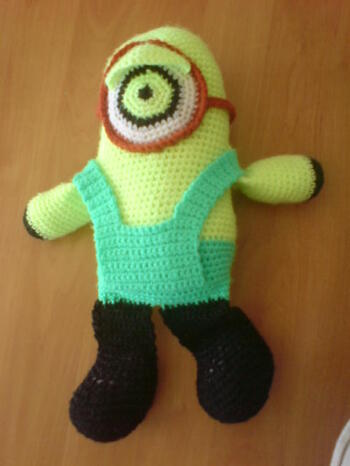 Super Anleitung - den Minion habe ich meiner Tochter als Weihnachtsgeschenk gehäkelt. Gut - sie ist schon 16....aber, die Freude war dennoch groß!!!!!!! Liebe Grüße, Kitty