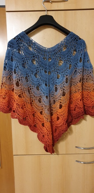 Poncho &quot;Virus-Like&quot; aus 1 BOBBEL-COTTON  Woolly Hugs häkeln