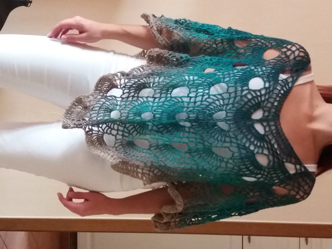 Poncho "Virus-Like" aus 1 BOBBEL-COTTON  Woolly Hugs häkeln