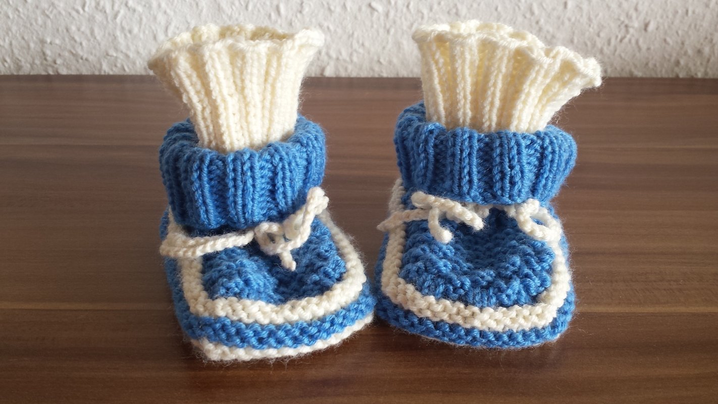 Strickanleitung Babyschuhe 2 in 1 - Look