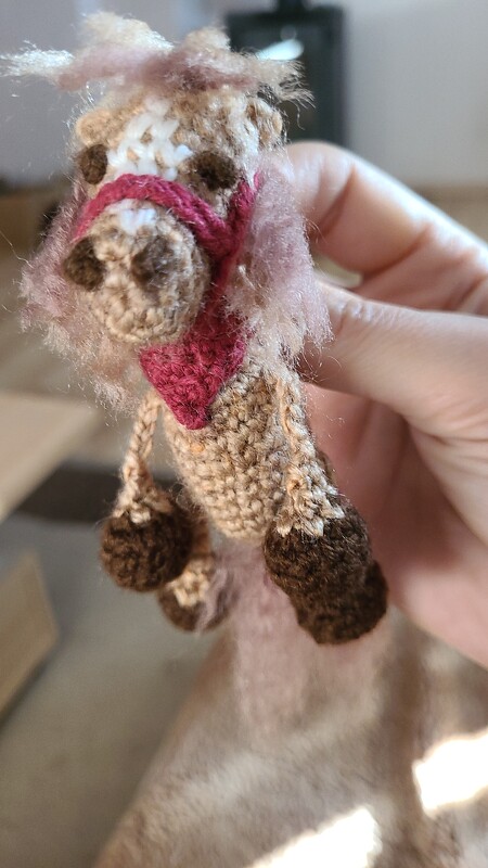 Häkelanleitung für kleines Pony, Pferdchen als Schlüsselanhänger