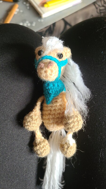 Häkelanleitung für kleines Pony, Pferdchen als Schlüsselanhänger