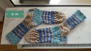 Stricke Socken aus dem Kopf