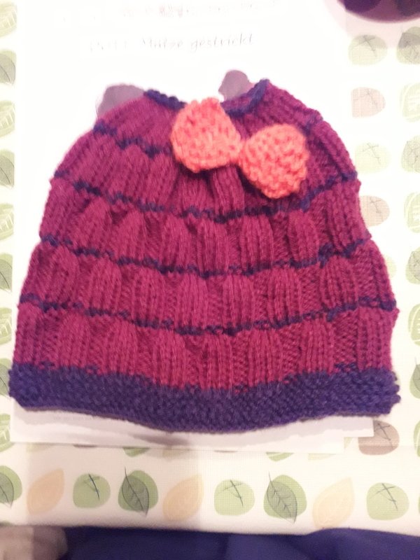 Strickanleitung – Messy Bun – Duttmütze – No.155