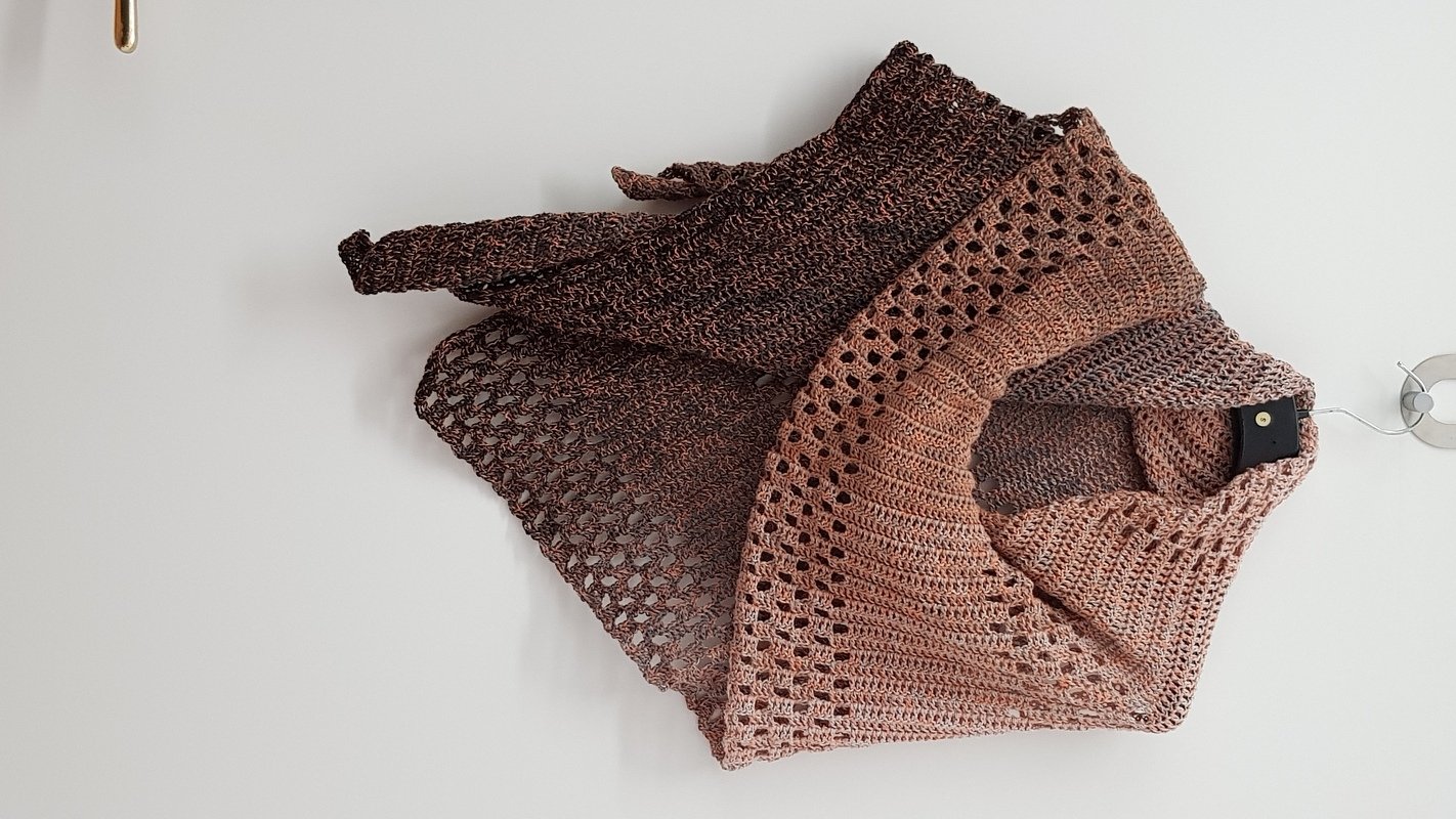 Crochet pattern shawl, wrap Daisy