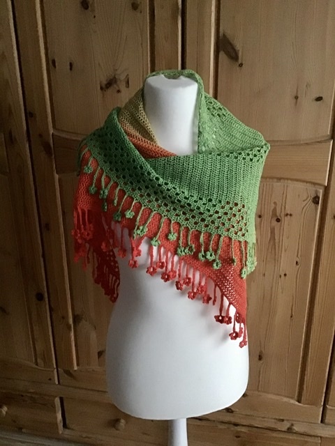 Crochet pattern shawl, wrap Daisy