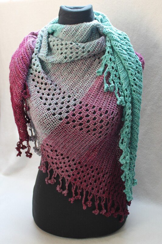 Crochet pattern shawl, wrap Daisy