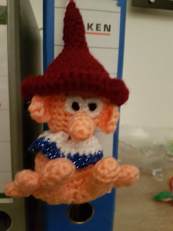 Häkelanleitung Kobold Winzling, Schlüsselanhänger, Taschenbaumler