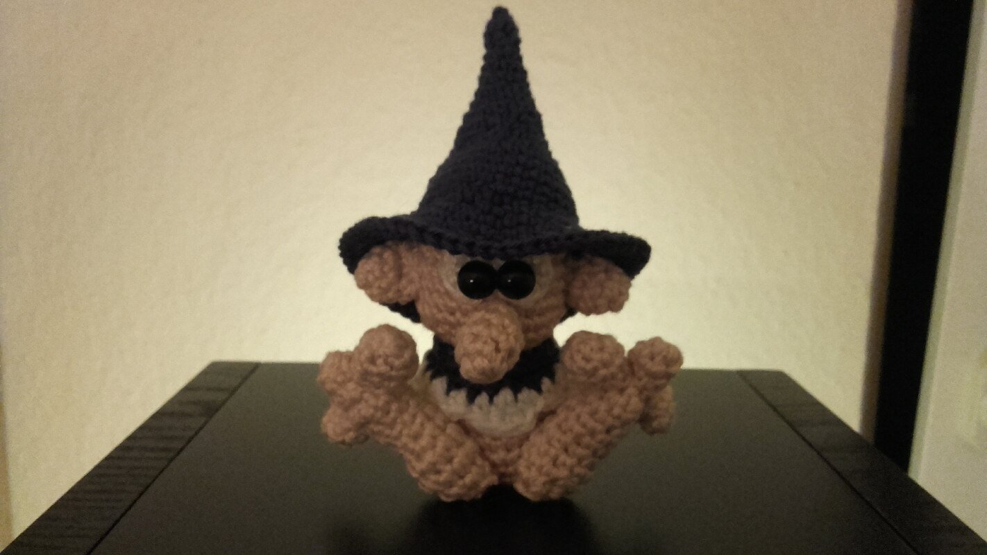 Häkelanleitung Kobold Winzling, Schlüsselanhänger, Taschenbaumler