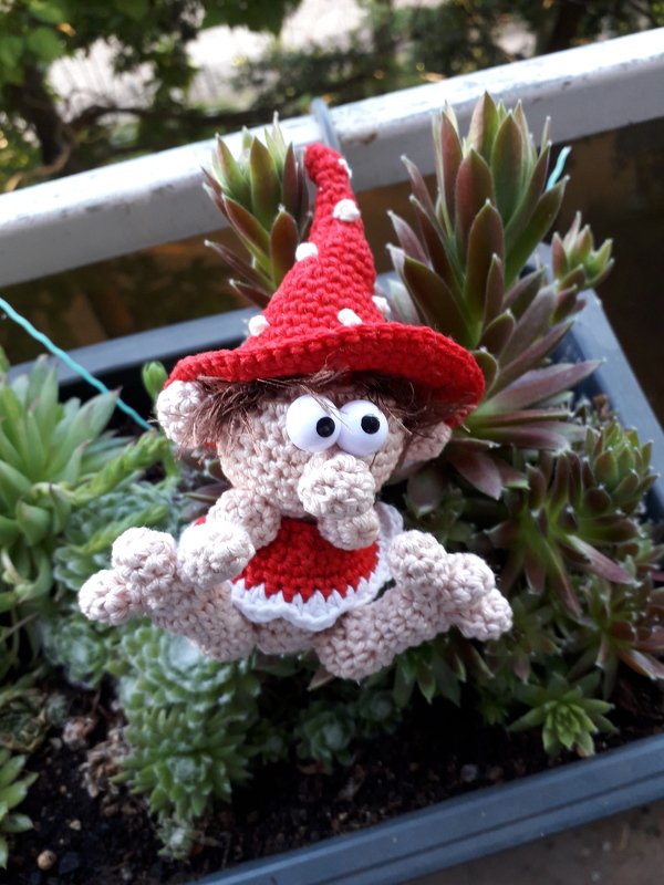 Häkelanleitung Kobold Winzling, Schlüsselanhänger, Taschenbaumler