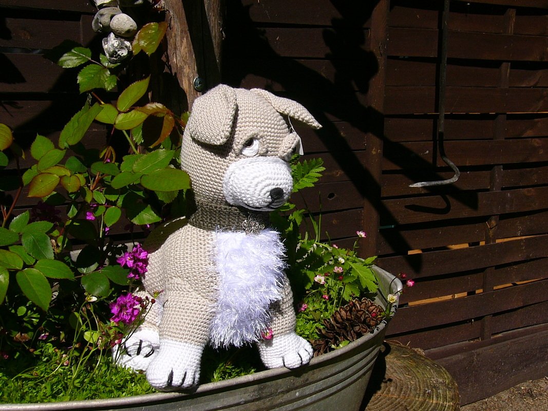 Häkelanleitung für Gabis Hund Shorty, den kleinen Krawallmacher, ca. 35 cm