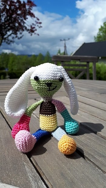 kleiner Hasi Häkelanleitung