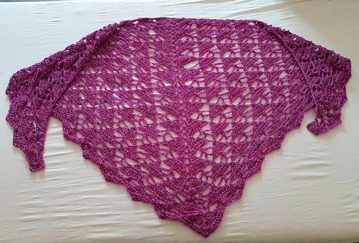 "Sweet Kiss" luftiges sommerliches Häkeltuch / Dreieckstuch