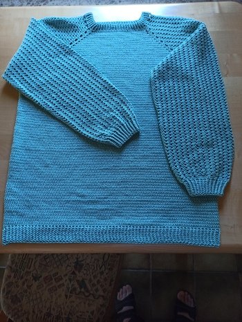 Diese Machart ist für mich ideal, da ich beim häkeln und stricken das Zusammennähen hasse. Nach der Häkelschrift war auch alles ganz einfach