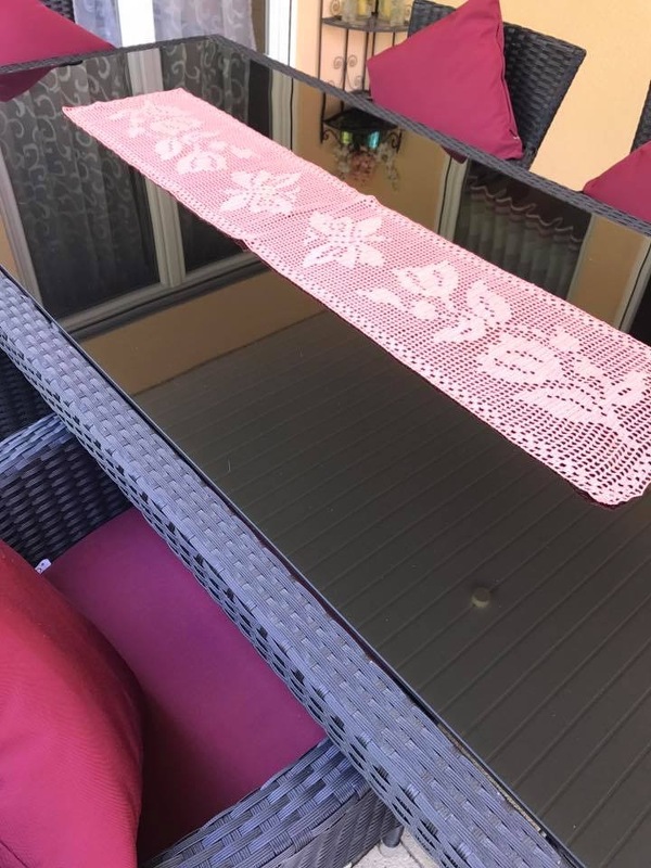 Filet Häkelanleitung Tischläufer Frühling