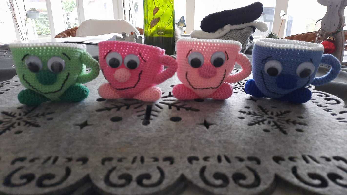 Crochet Pattern - cute cups