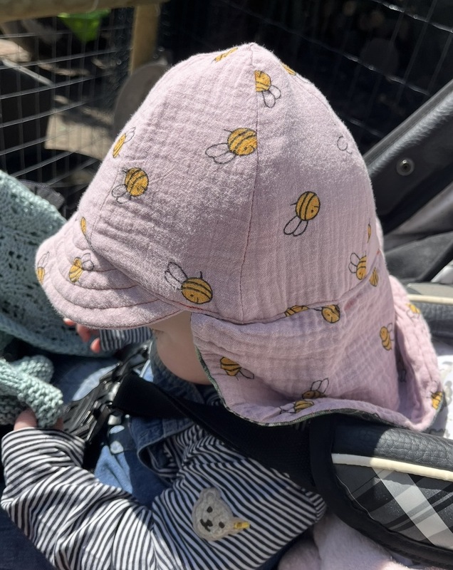 Sommerhut/Sonnenhut mit Nackenschutz für Kinder und Babys - Schnittmuster &amp; Nähanleitung