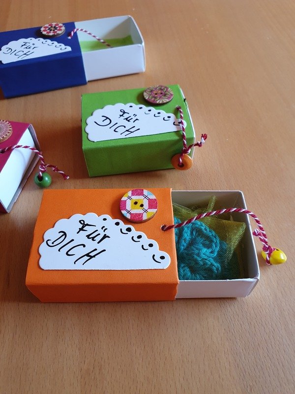 Bastelanleitung: eine klitzekleine Kleinigkeit in der Zündholzschachtel